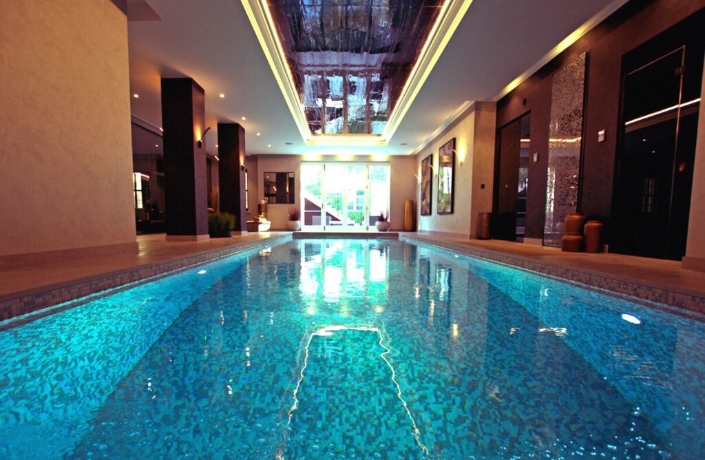 Private Home, SE England - Swimming Pool Tiles