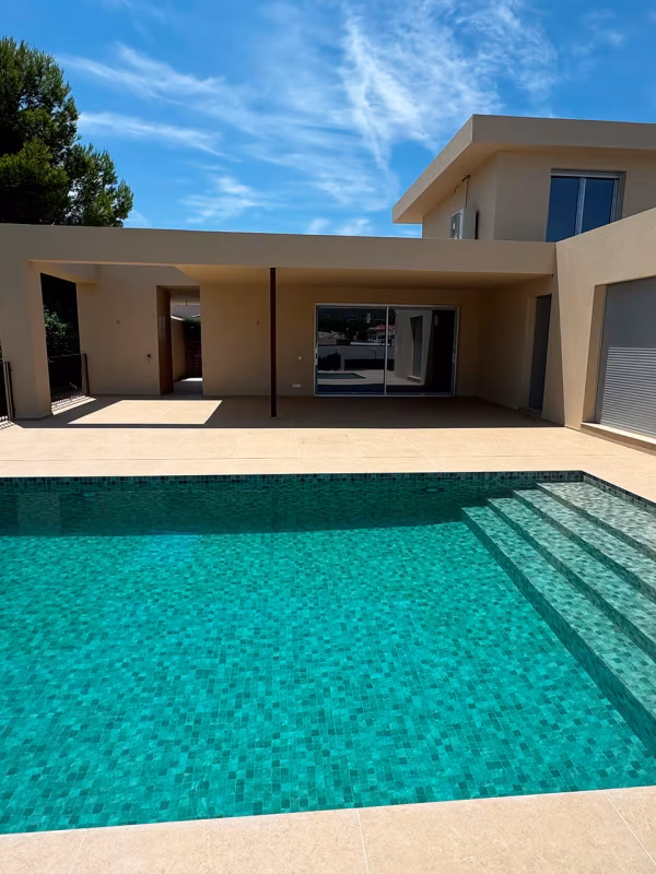 Earthstone (new colours in 2025) Swimming Pool Tiles